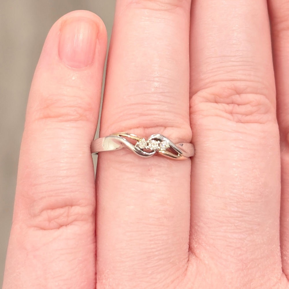 10K Diamond Ring, Three Stone, Dainty Swirl, Size 7.25, White Rose Gold - Picture 6 of 14